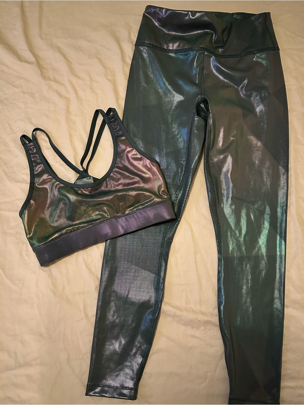 Puma Iridescent Green-Black High-Waist Leggings with Matching Strappy Sports Bra
